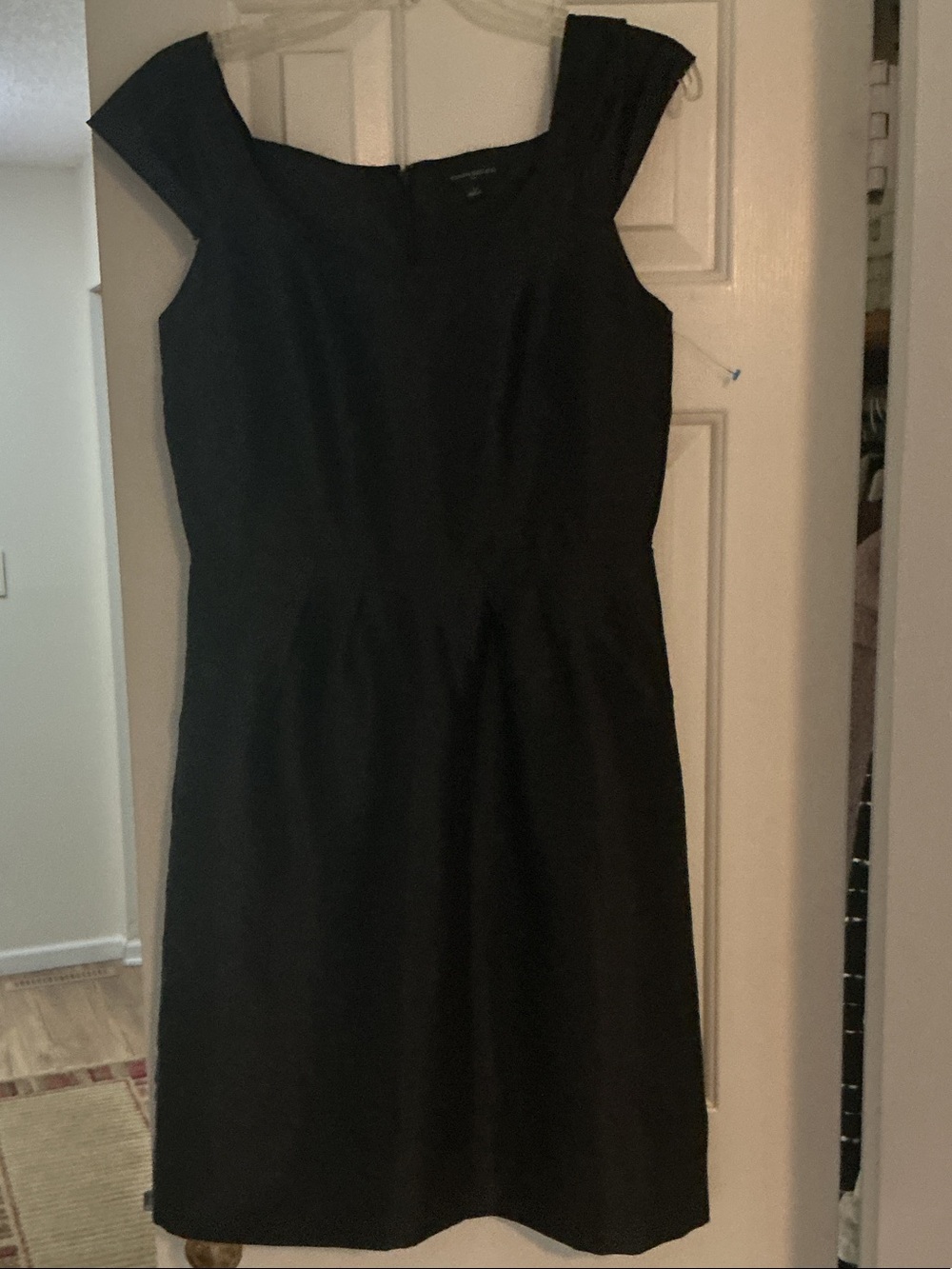 Banana Republic Black Cap-Sleeve Sheath Dress